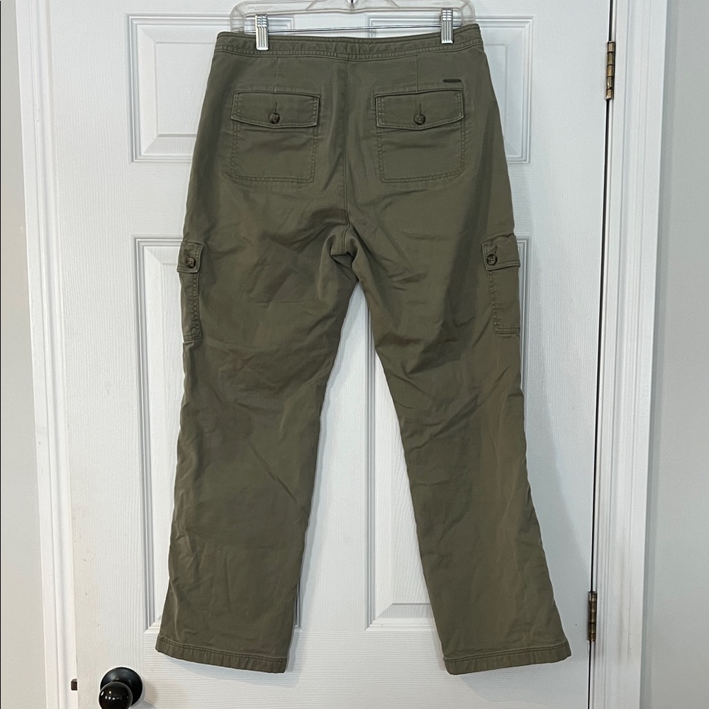 L.L. Bean Women's Olive lined Cargo Pants - Picture 5 of 5